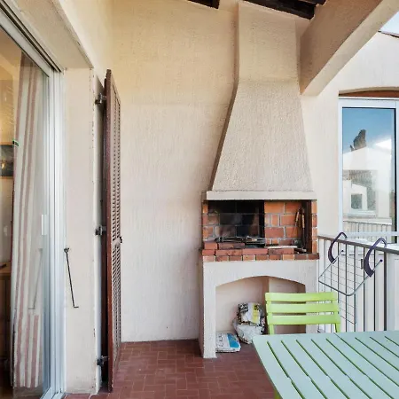 Picturesque In Raphael With Balcony