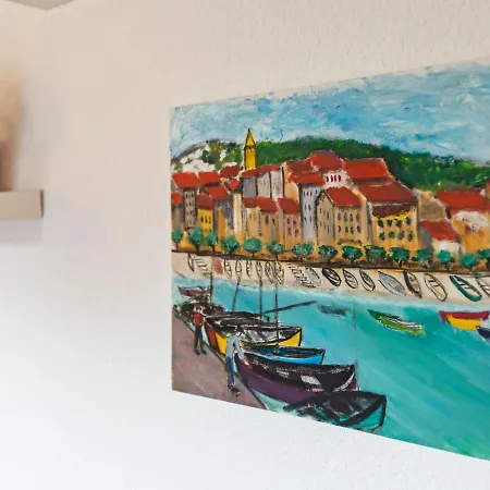 Picturesque In Raphael With Balcony * Saint-Raphael (Var)
